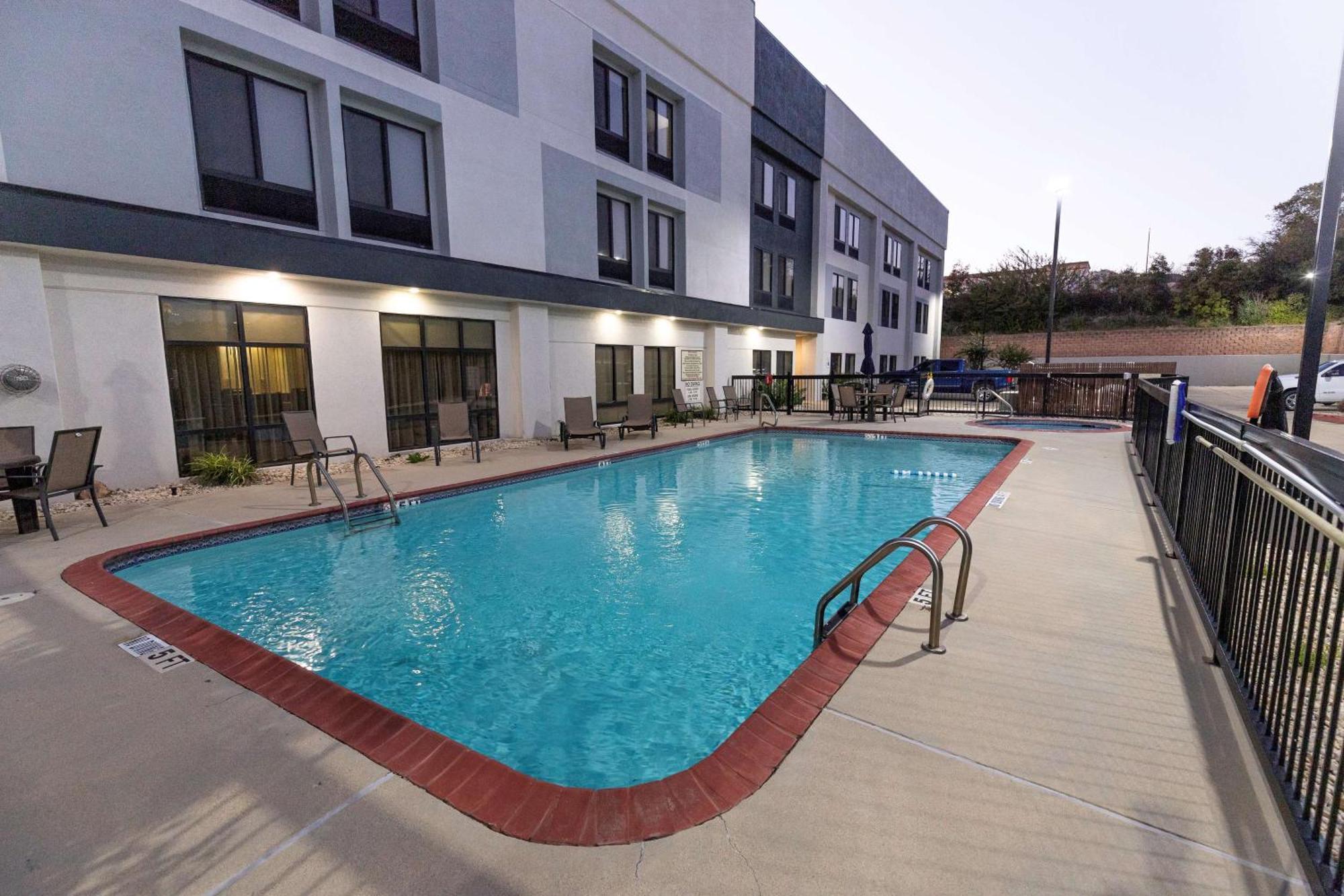 Hampton Inn Kerrville Extérieur photo
